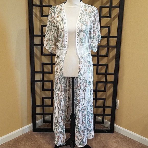 Sheer Kimono - Picture 1 of 6